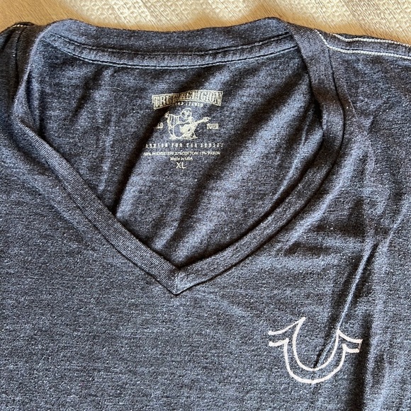 True Religion t-shirt - Picture 2 of 4